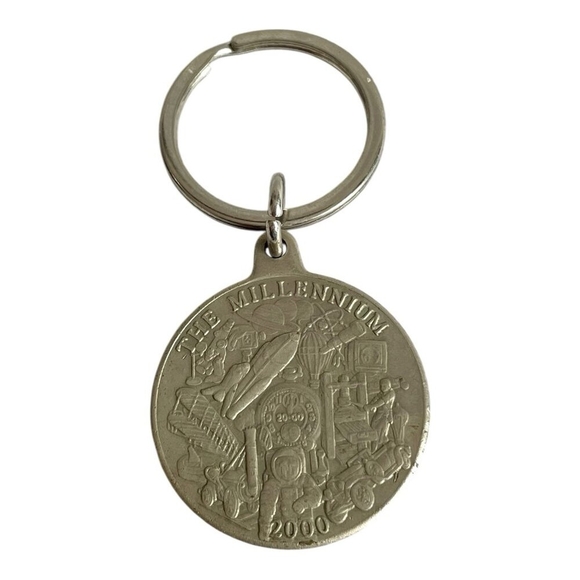 Vintage 2000 Millennium Key Chain Key Ring Full 2000 Calendar Very Good - Picture 2 of 4